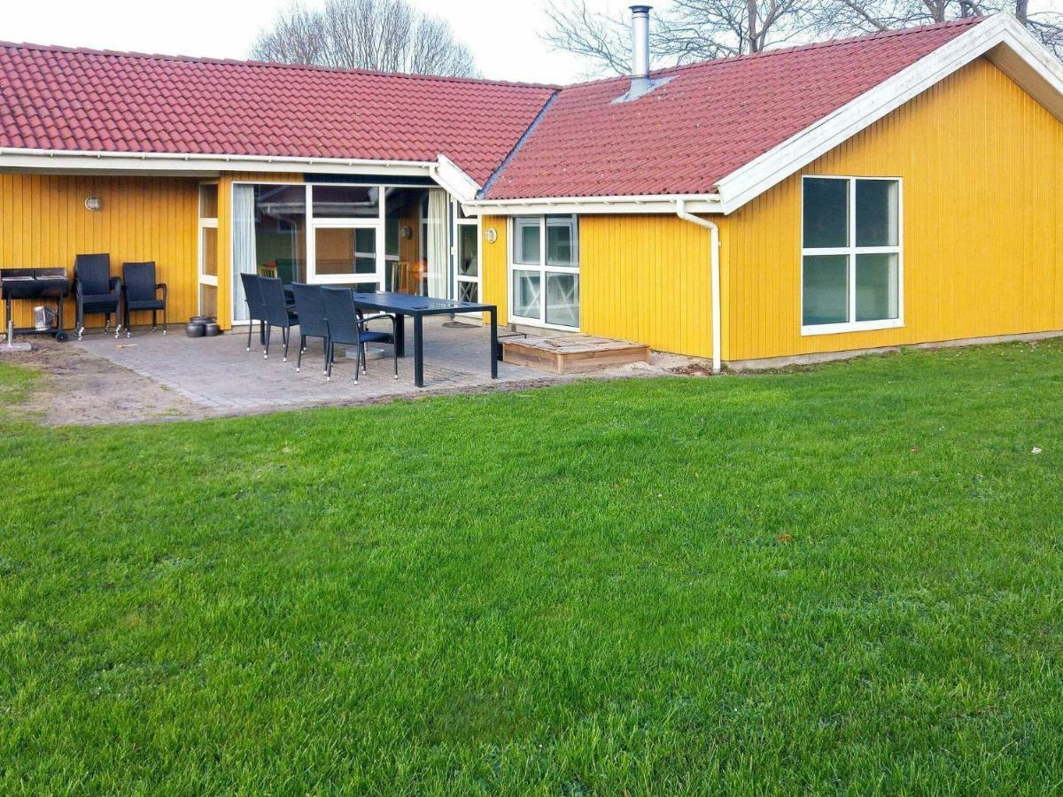 12 Person Holiday Home In Nordborg Extérieur photo