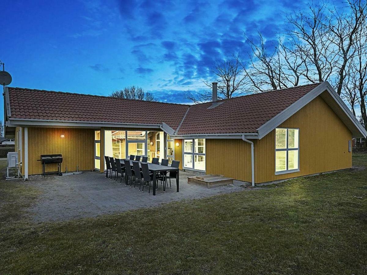 12 Person Holiday Home In Nordborg Extérieur photo