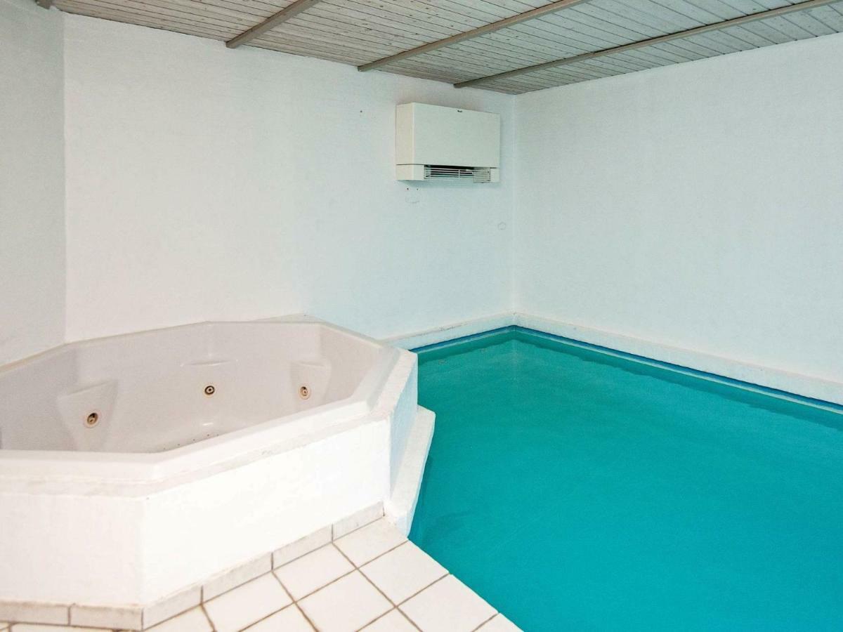 12 Person Holiday Home In Nordborg Extérieur photo